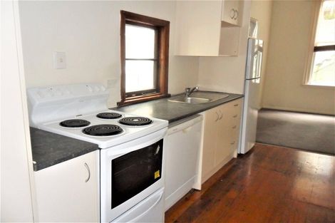 Photo of property in 355 The Terrace, Te Aro, Wellington, 6011