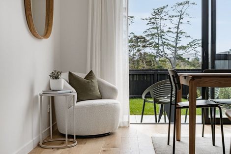 Photo of property in 9 Golden Fall Road, Hobsonville, 0616