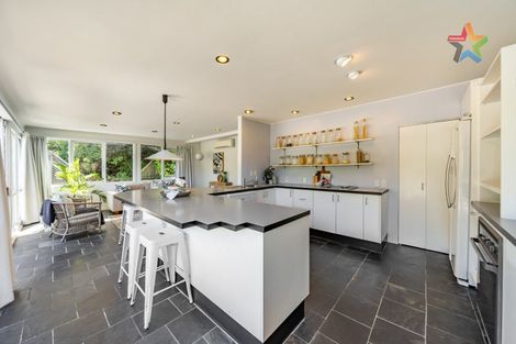 Photo of property in 12 Whiorau Grove, Lowry Bay, Lower Hutt, 5013