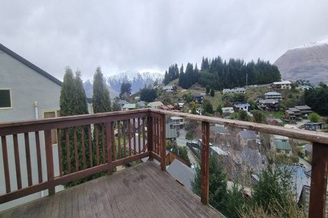 Photo of property in 10a Dart Place, Fernhill, Queenstown, 9300