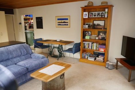 Photo of property in 15 Hurworth Road, Hurworth, New Plymouth, 4371