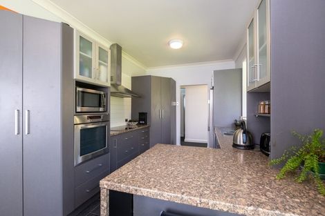 Photo of property in 77 Celia Street, Stratford, 4332