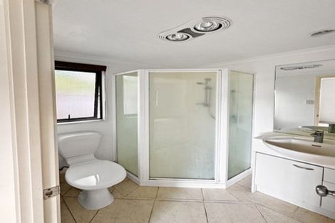 Photo of property in 20a Heyington Way, East Tamaki Heights, Auckland, 2016