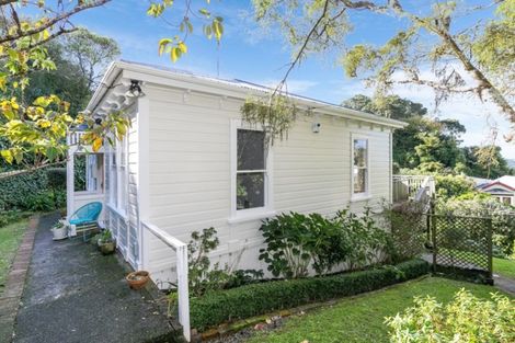 Photo of property in 82 Todman Street, Brooklyn, Wellington, 6021