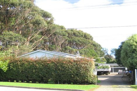 Photo of property in 38 Greenaway Road, Waikanae, 5036