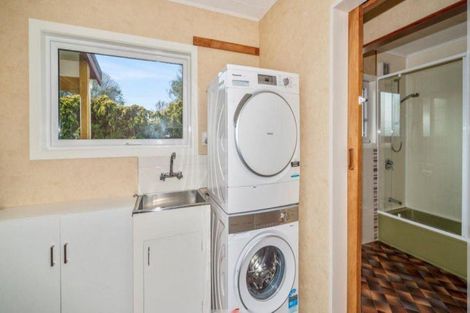 Photo of property in 54 Ketemarae Road, Normanby, Hawera, 4614