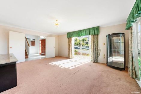 Photo of property in 8 Belleaire Court, West Harbour, Auckland, 0618