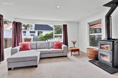 Photo of property in 15 Chilton Drive, Mairehau, Christchurch, 8052