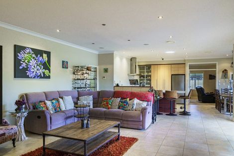 Photo of property in 33 Pinotage Drive, Greenmeadows, Napier, 4112