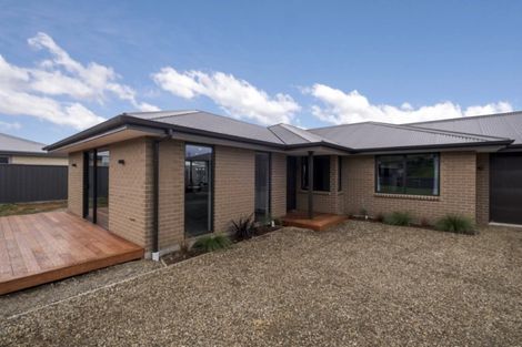 Photo of property in 78 Stratford Drive, Mount Pisa, Cromwell, 9383