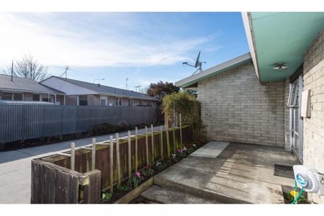 Photo of property in 3/19 Whitmore Street, Edgeware, Christchurch, 8013