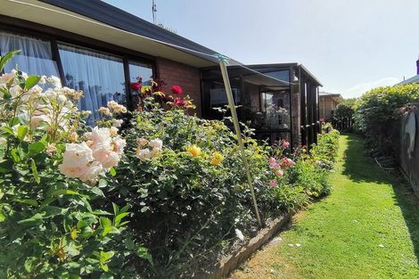 Photo of property in 4/93 Avenue Road, West End, Timaru, 7910