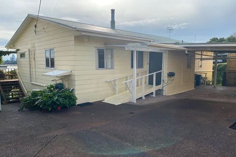 Photo of property in 25b Beresford Street, Bayswater, Auckland, 0622