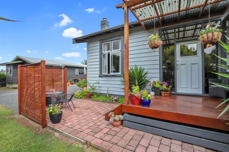 Photo of property in 46 Thames Road, Paeroa, 3600