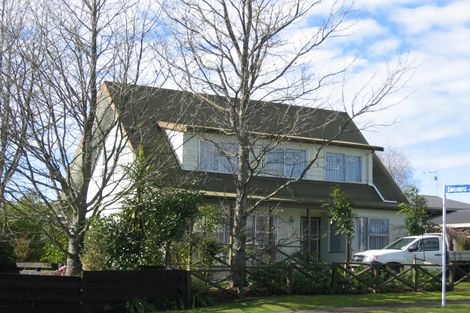 Photo of property in 13 Lachlan Drive, Dinsdale, Hamilton, 3204