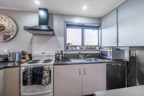 Photo of property in 8 Mackenzie Street, Winton, 9720