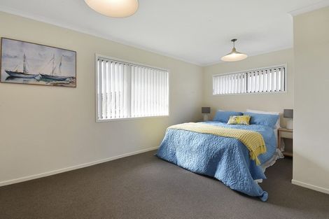 Photo of property in 7 Arrowsmith Drive, Clover Park, Auckland, 2019