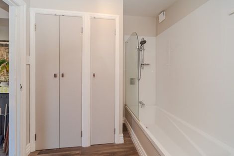 Photo of property in 6 Green Street, Newtown, Wellington, 6021