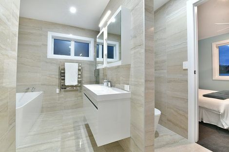Photo of property in 11 Maturiki Drive, One Tree Point, 0118