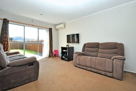 Photo of property in 6/351 West Coast Road, Glen Eden, Auckland, 0602