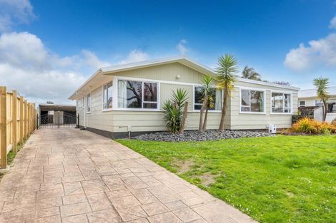 Photo of property in 27 Fuchsia Avenue, Pukete, Hamilton, 3200