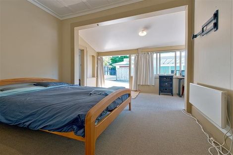 Photo of property in 53 Shakespeare Road, Bluff Hill, Napier, 4110