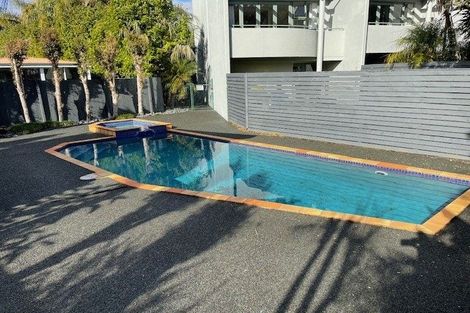 Photo of property in 11/1 Hillcrest Avenue, Hillcrest, Auckland, 0627