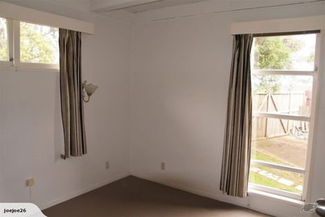 Photo of property in 58 Ridgemount Rise, Mangere Bridge, Auckland, 2022