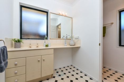 Photo of property in 68 Ayrshire Drive, Grandview Heights, Hamilton, 3200