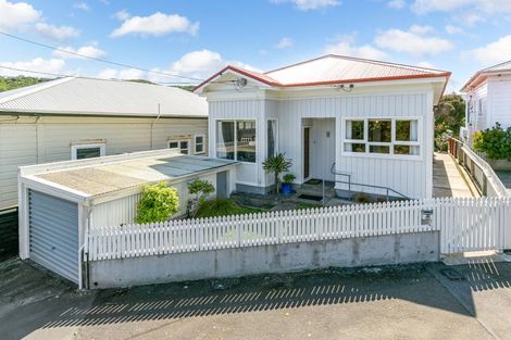 Photo of property in 32 Liffey Street, Island Bay, Wellington, 6023