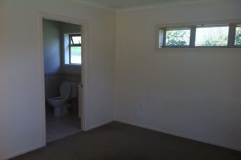 Photo of property in 5 Shankill Place, East Tamaki, Auckland, 2013