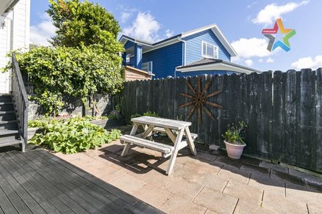 Photo of property in 43d Wye Street, Island Bay, Wellington, 6023