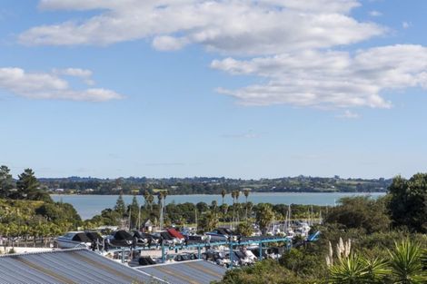 Photo of property in 103 Pine Harbour Parade, Beachlands, Auckland, 2018