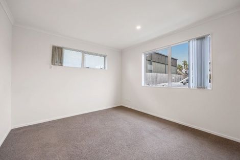 Photo of property in 8 Duin Lane, Wiri, Auckland, 2104