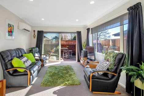 Photo of property in 2/21 Awatea Road, Hornby, Christchurch, 8042