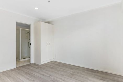 Photo of property in The Rennaissance, 5j/18 Ronwood Avenue, Manukau, Auckland, 2104
