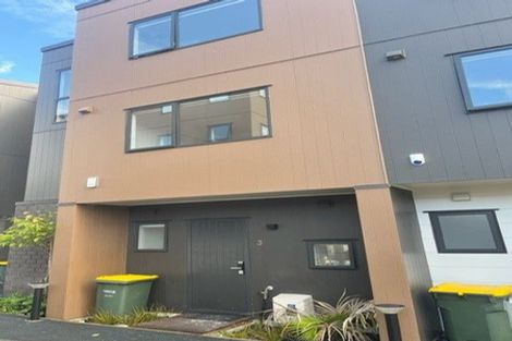 Photo of property in 3/60 Highland Drive, Highland Park, Auckland, 2010