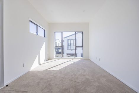 Photo of property in 6 Tukauri Place, Papakura, 2110