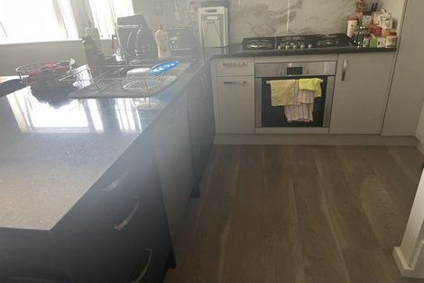 Photo of property in 75 Bordeaux Parade, Te Atatu South, Auckland, 0610