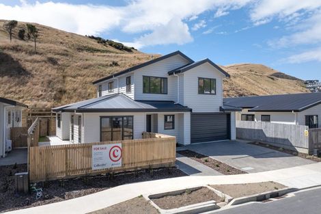 Photo of property in 48 Rochdale Drive, Churton Park, Wellington, 6037