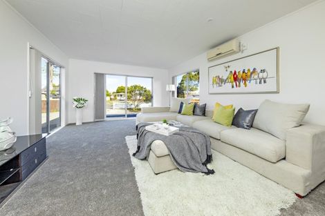 Photo of property in 21 Heathberry Close, Papatoetoe, Auckland, 2025