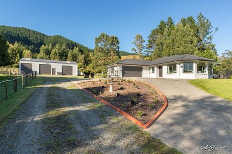 Photo of property in Rovale Estate, 123j Johnsons Road, Whitemans Valley, Upper Hutt, 5371