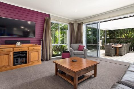 Photo of property in 108 Moffat Road, Bethlehem, Tauranga, 3110