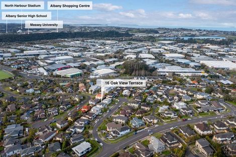 Photo of property in 16 Oak View Terrace, Schnapper Rock, Auckland, 0632