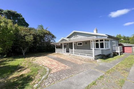 Photo of property in 296 Great North Road, Henderson, Auckland, 0612