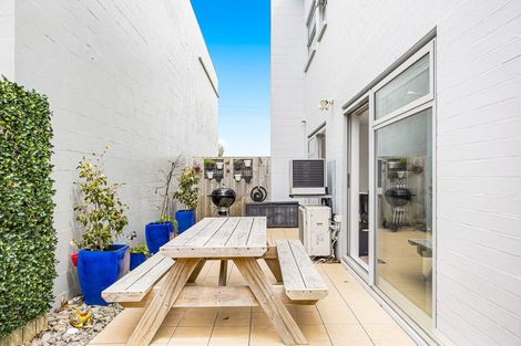 Photo of property in 19 Karauria Lane, Orewa, 0931