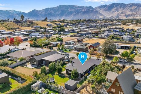 Photo of property in 8 Bell Street, Lake Hawea, Wanaka, 9382