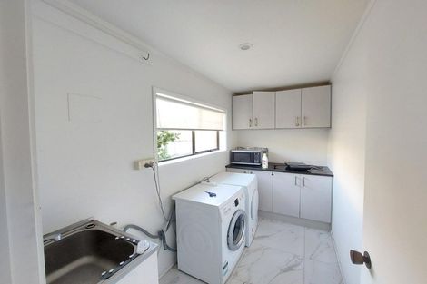 Photo of property in 2/99 Kowhai Road, Mairangi Bay, Auckland, 0630