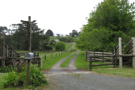 Photo of property in 14 Taha Road, Waimauku, 0881