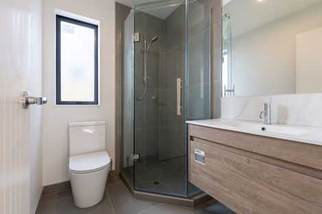 Photo of property in 6d Kaweka Street, New Lynn, Auckland, 0600